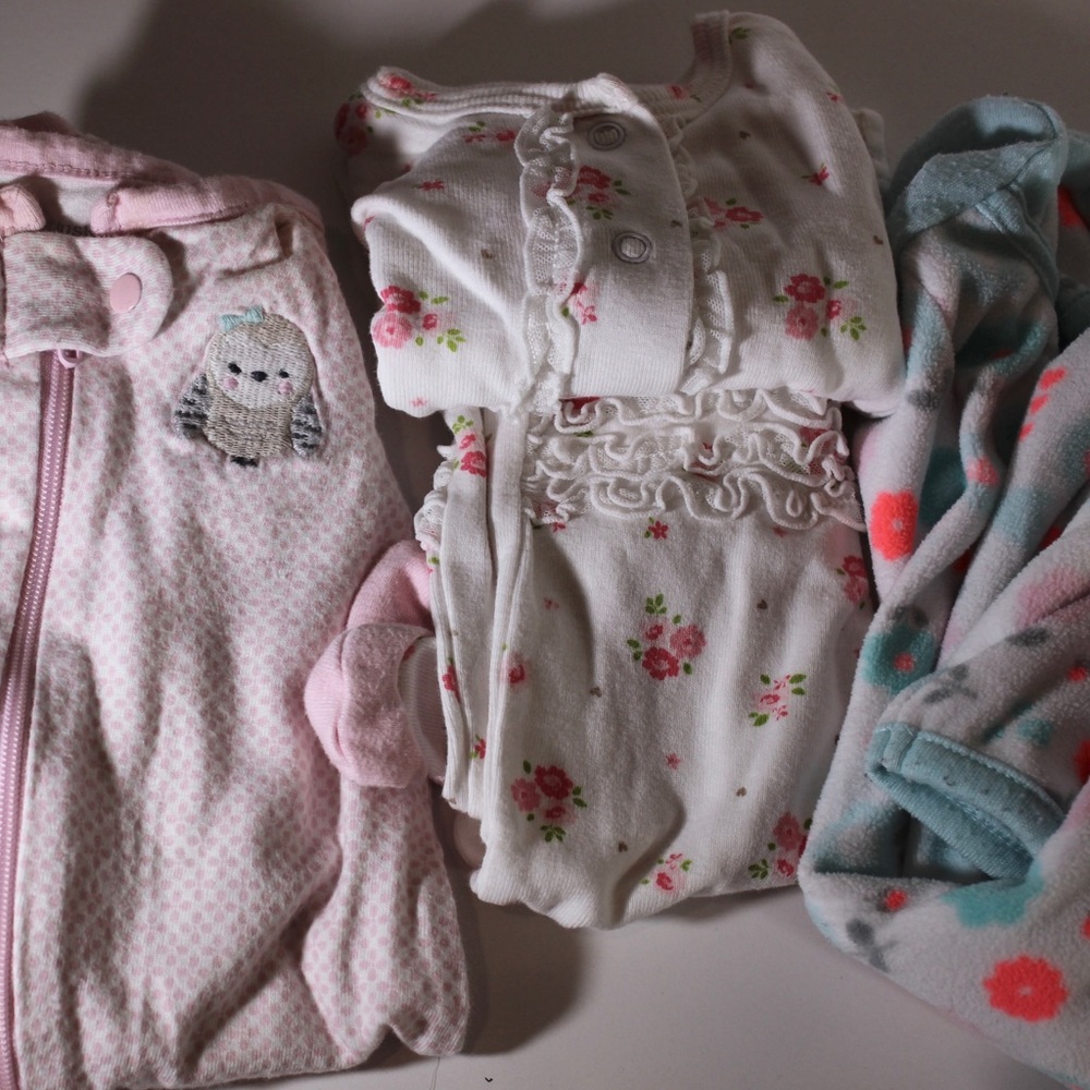 CARTERS (4) Newborn Sleeper Footies Pyjama Lot Size Newborn New Born NB - Picture 2 of 11